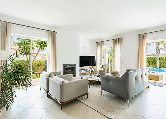 Casa Eleonora Lifestyle Villa Lagos