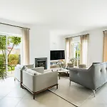 Casa Eleonora Lifestyle فيلة لاغوس